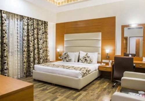 Grand Continental Hotel Prayagraj Exterior photo