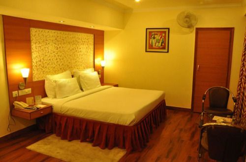 Grand Continental Hotel Prayagraj Exterior photo